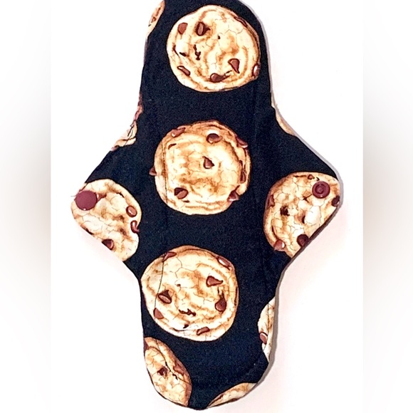 5 (five) Heavy Plus Reuseable Cloth Pads in Chocolate Chip Cookie Print. - Picture 3 of 5